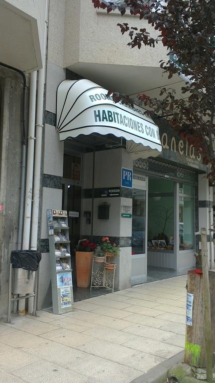 Hostal Ponte Dos Santos Ribadeo Exterior foto